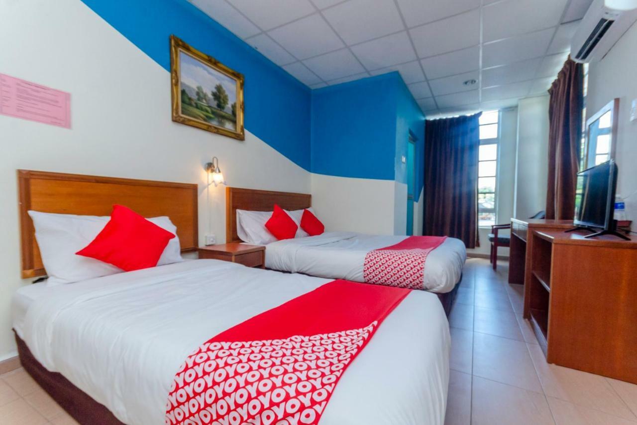 Oyo 702 D View Otel Mersing Dış mekan fotoğraf