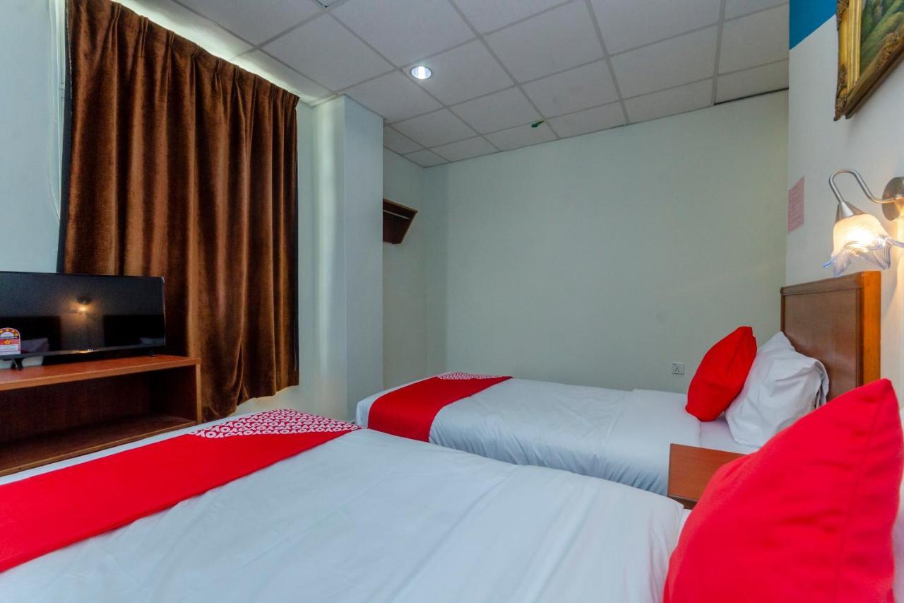 Oyo 702 D View Otel Mersing Oda fotoğraf