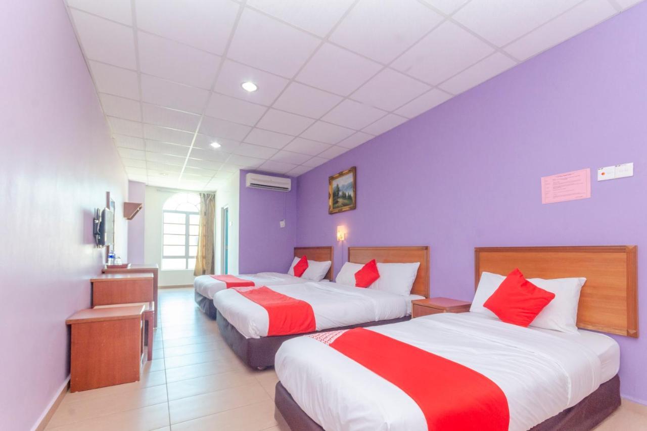 Oyo 702 D View Otel Mersing Dış mekan fotoğraf