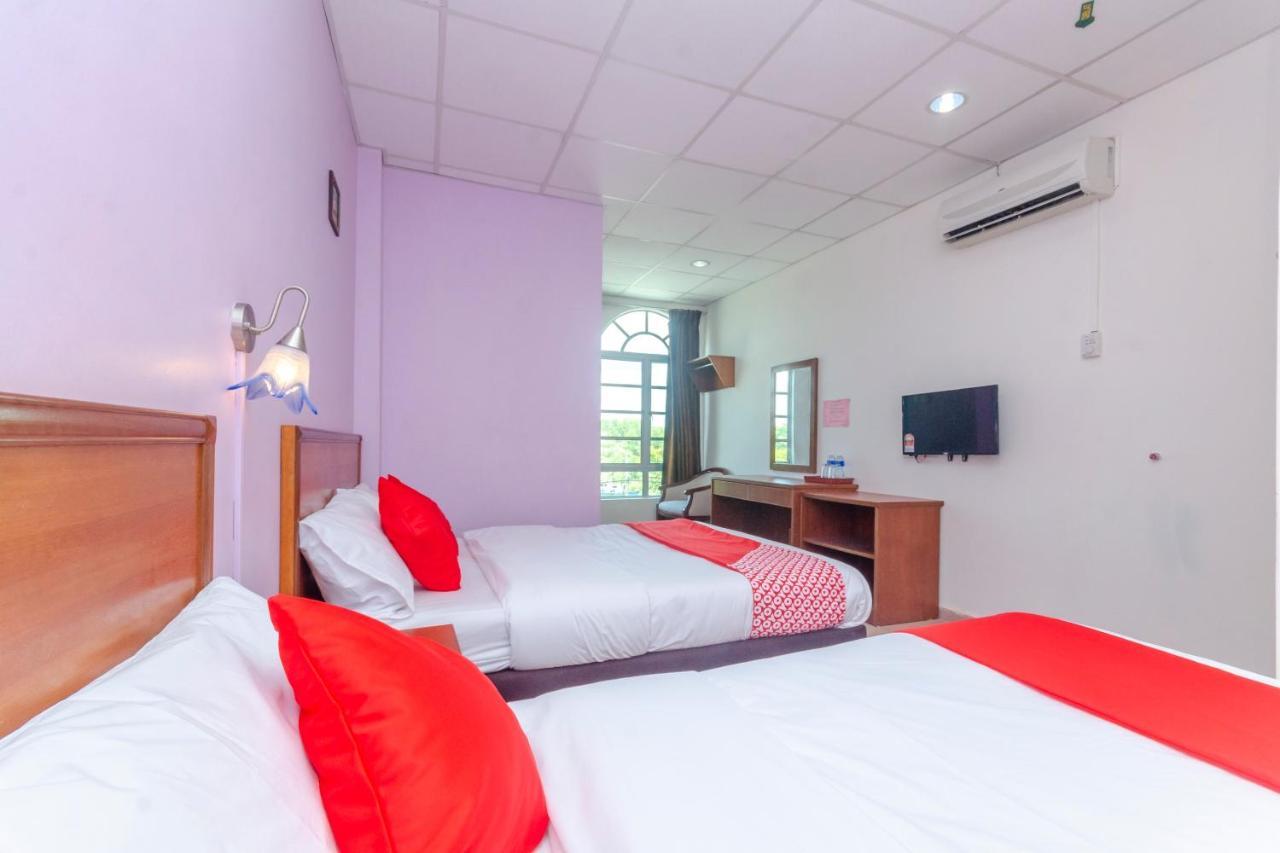 Oyo 702 D View Otel Mersing Dış mekan fotoğraf